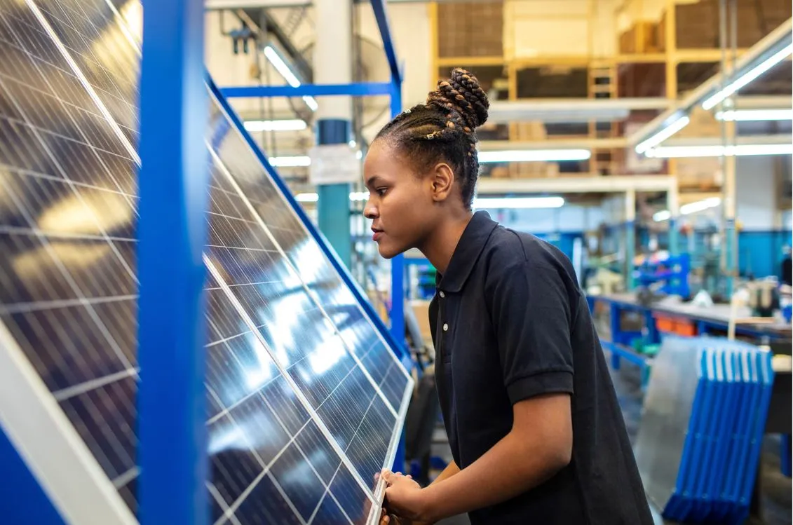 zonnepanelen elektromonteur uwv