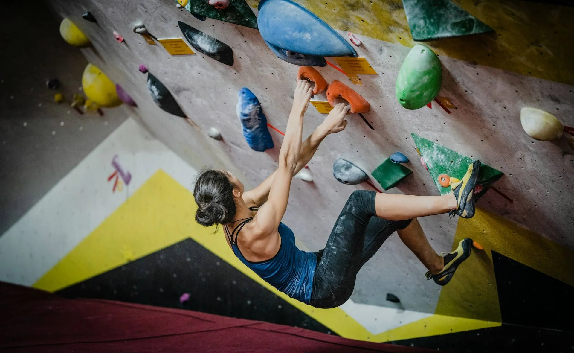 bouldering yns plt via unsplash