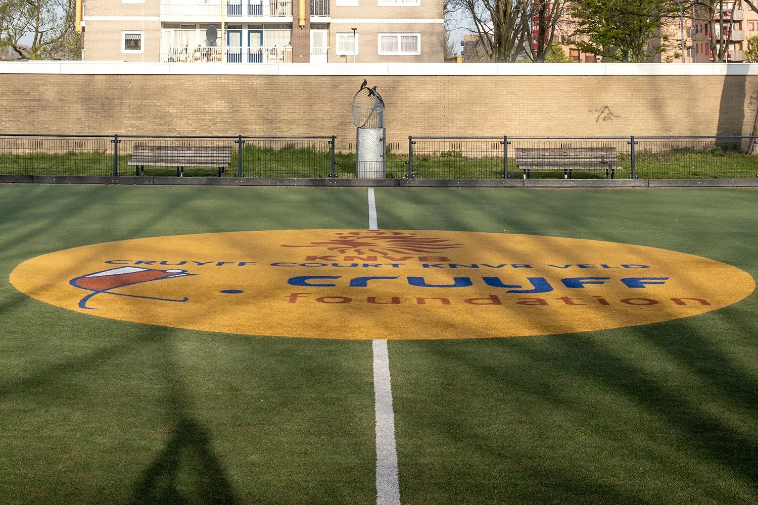 3z1a0843 cruyff court