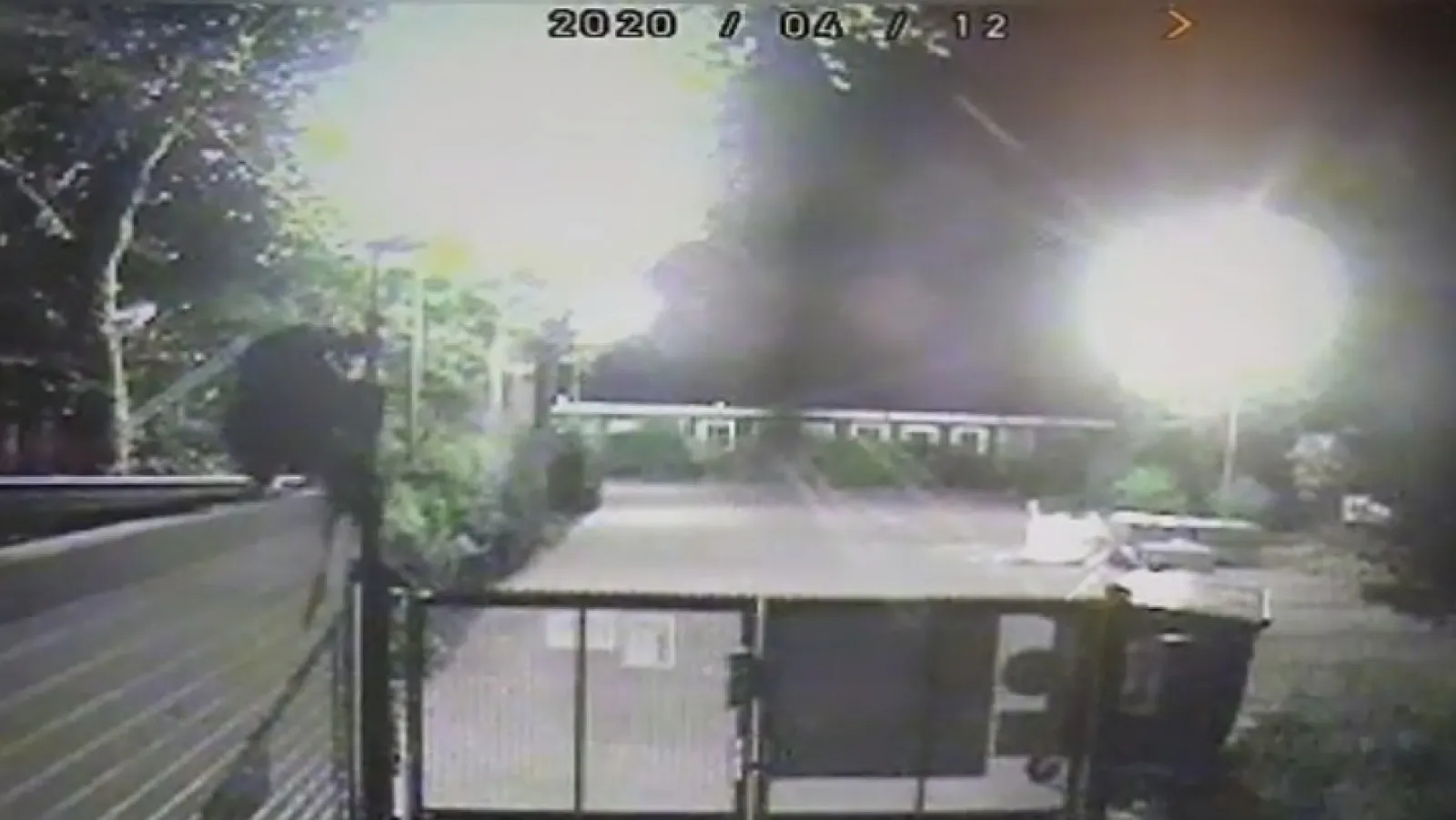 401502w1600r16 9f7194d5q90