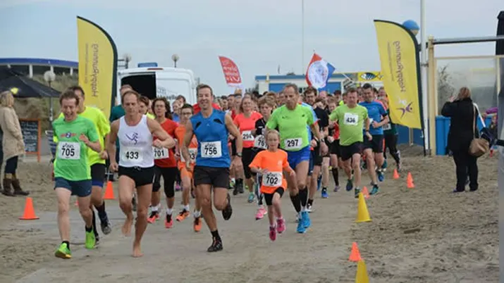 banner happy running