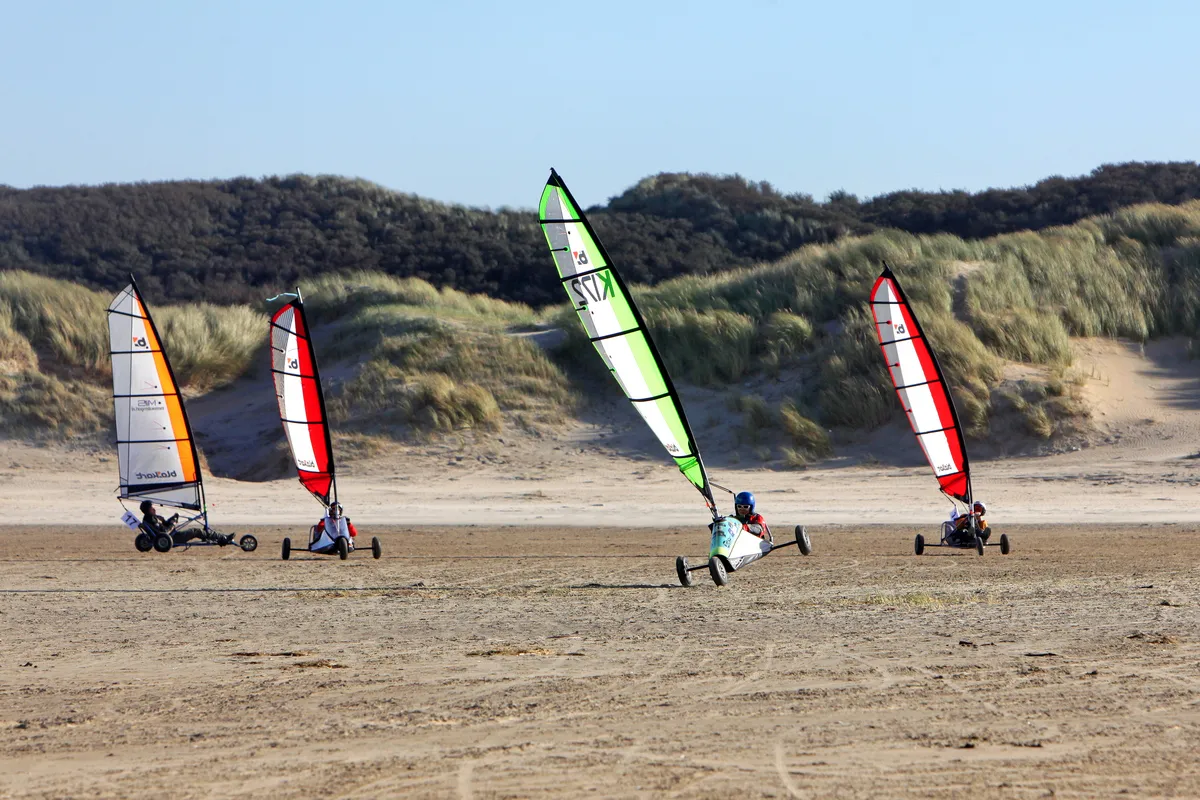 blokarten op ijmuiderstrand