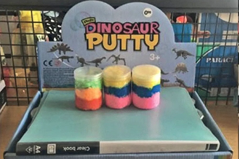 dinosaur bouncing putty