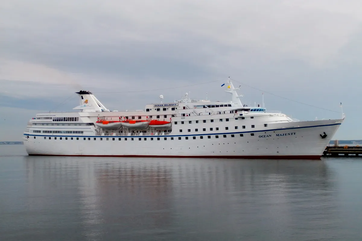 ocean majesty arriving in tallinn 24 may 2017