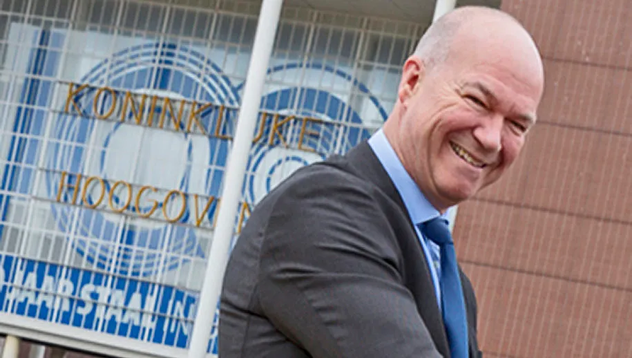 overhandiging cheque kwf 6388 915x518 1