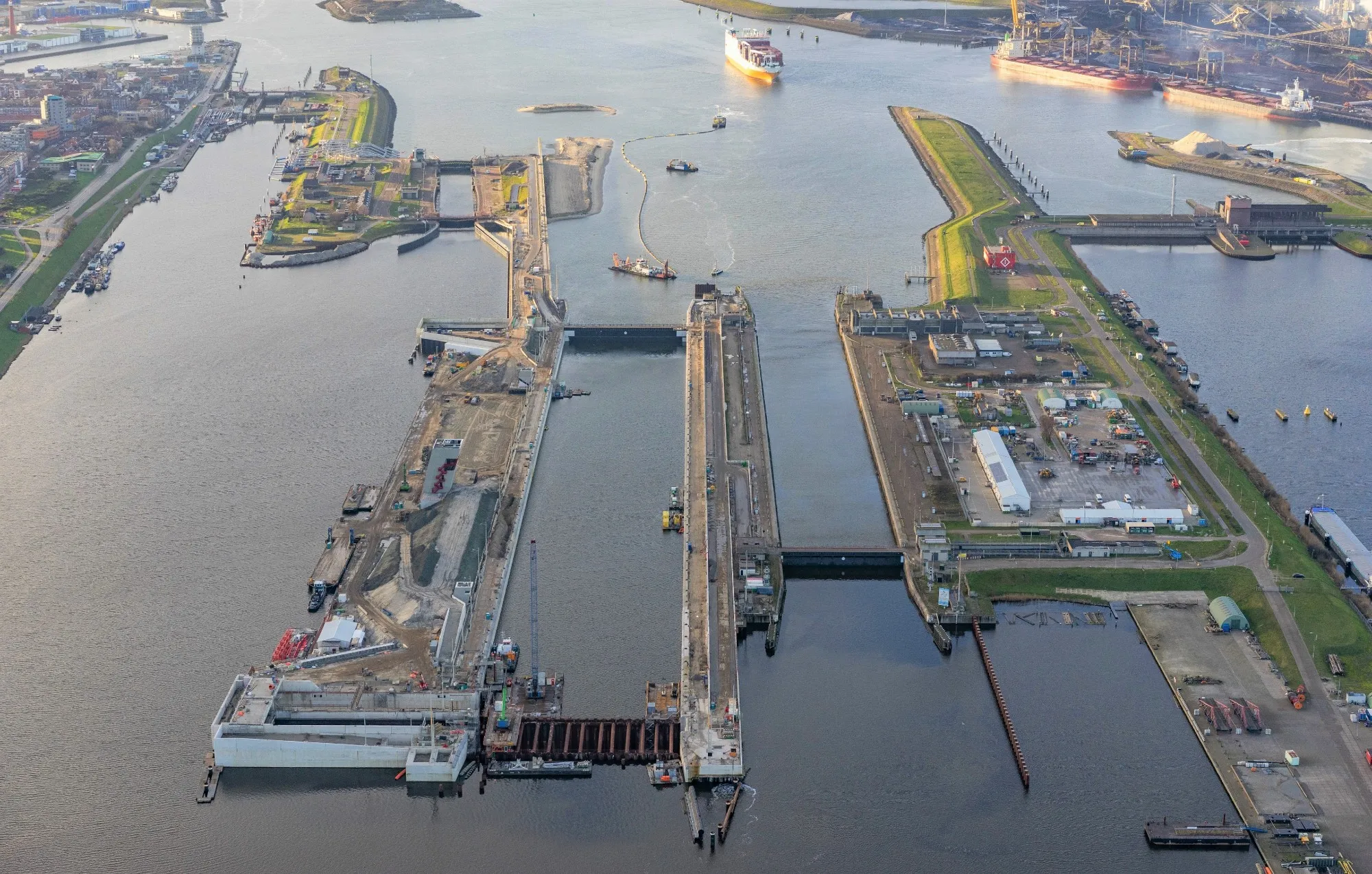 sluizencomplex bij ijmuiden tcm21 300514