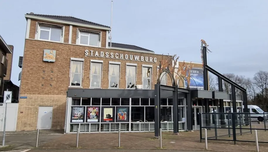 stadsschouwburg velsen wim meijer fotografie 915x518 1