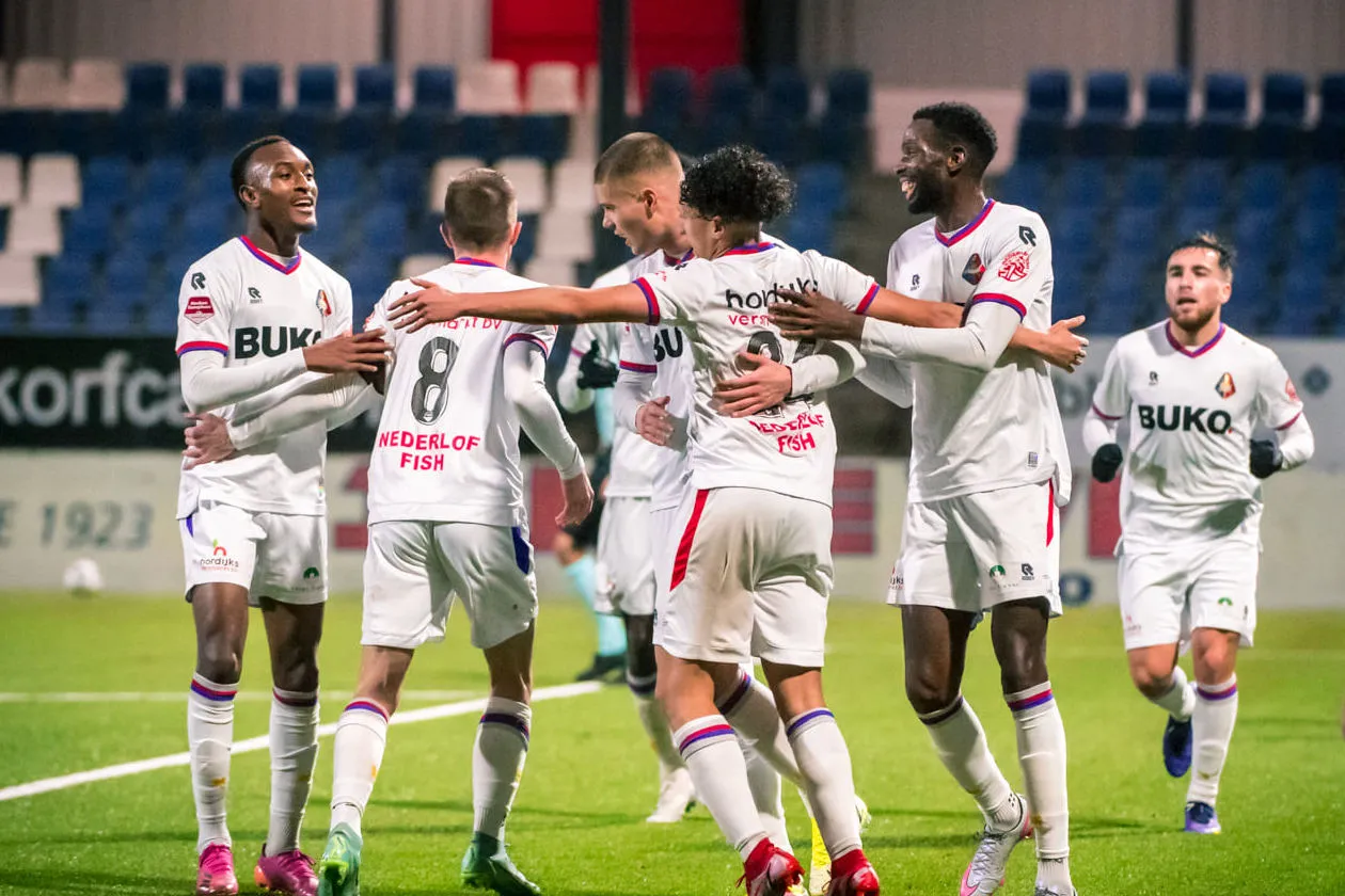 telstar juicht dennis gouda