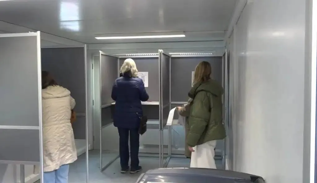 Stembus-driehuis-1024x592