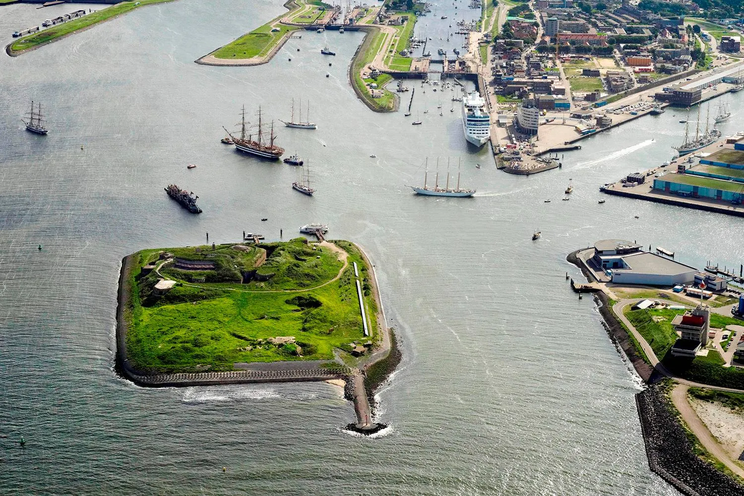 Forteiland IJmuiden heliview kopie
