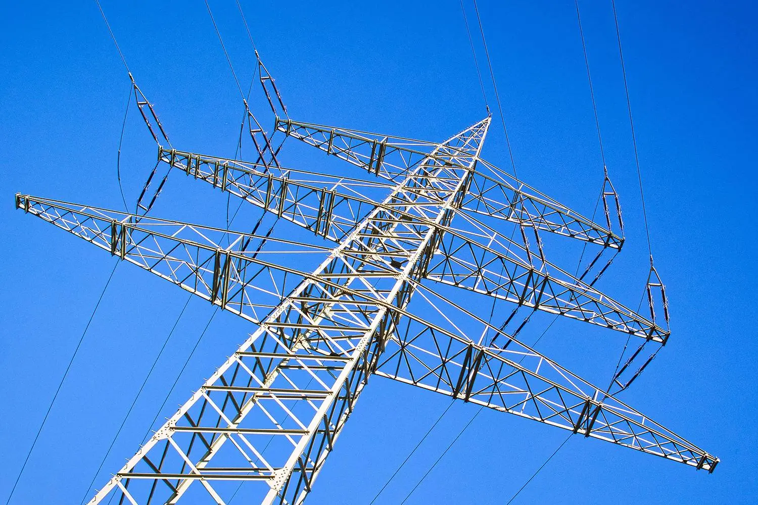 poldychromos-power-pole-6685183 kopie