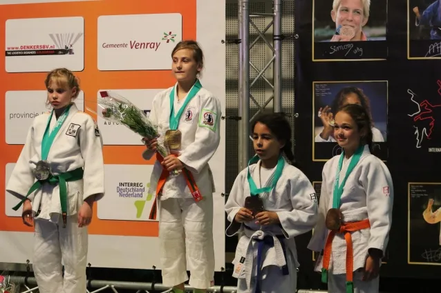 384422e8 33fc a041 236e 91415fbfa949 thumb638