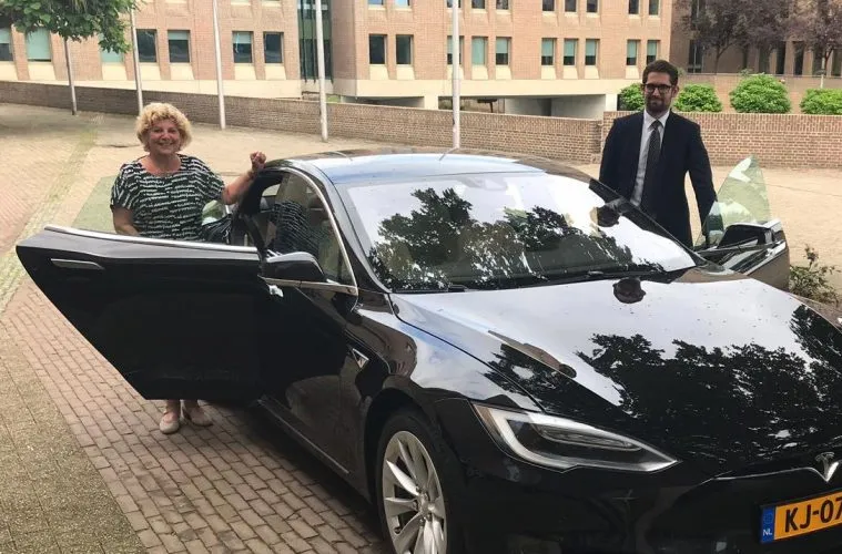 ea964bfwwae90hvjpg large 759x500