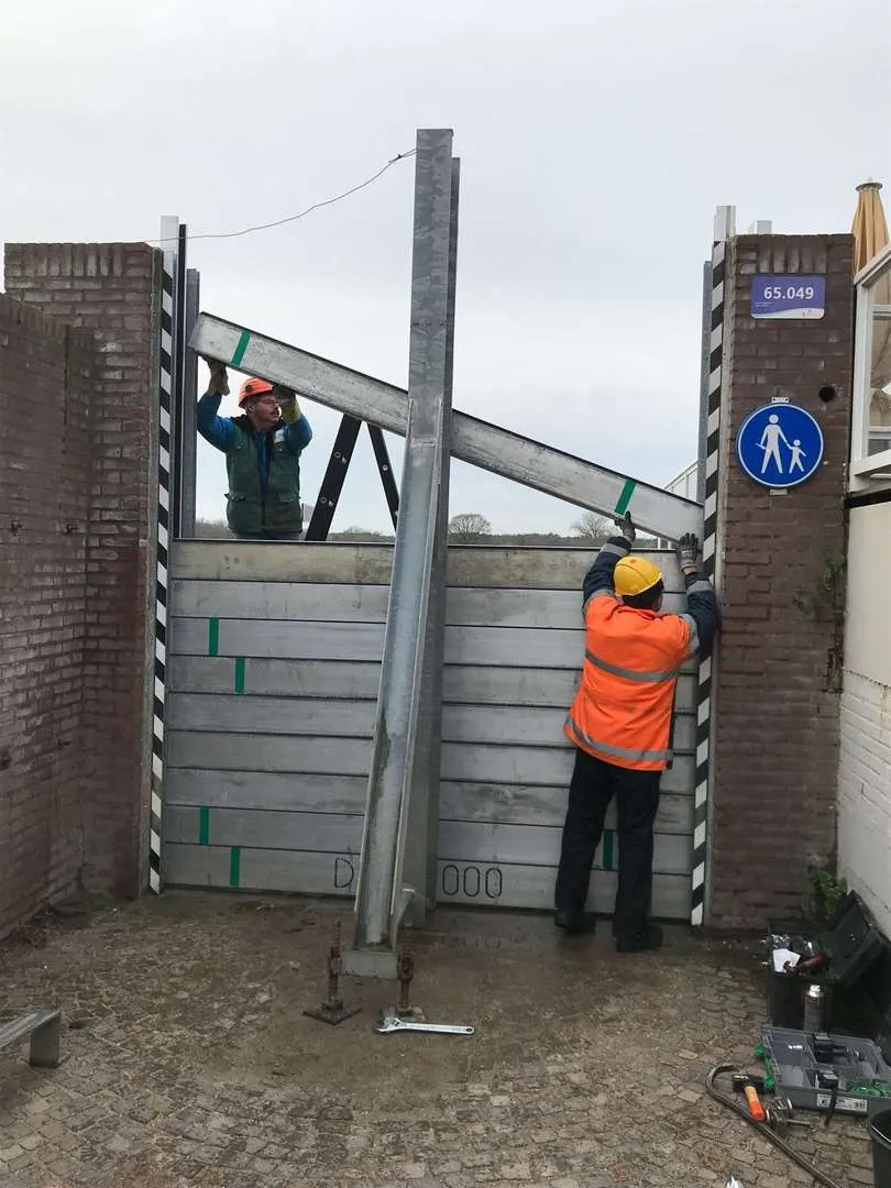opbouw dijk bij arcen