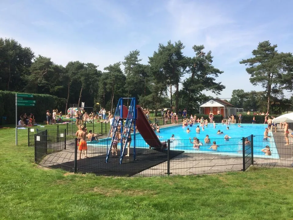 zwembad wanssum