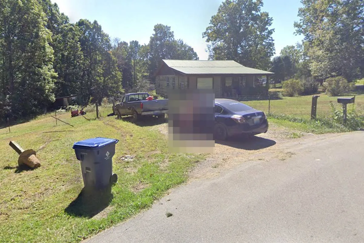 thumb vk street view levert vaak bijzondere vondsten op zoals sock guy uit kentucky