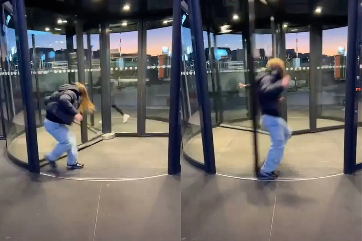 thumb vk spelen tijdens teamuitje met een draaideur voet gebroken op minimaal 36 plaatsen