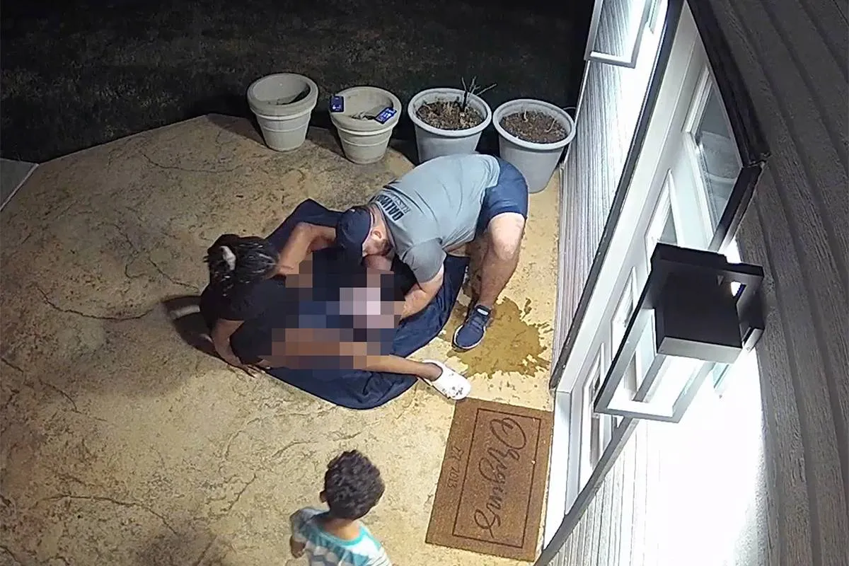 thumb_vk_Beveiligingscamera_legt_bevalling_buiten_kliniek_vast