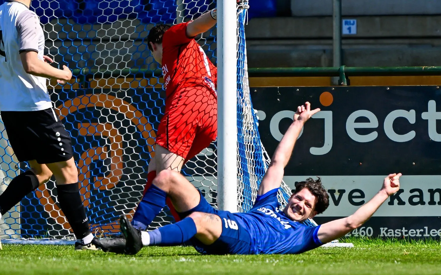 20250427verbroederinggeelbetekomthijsvanpol