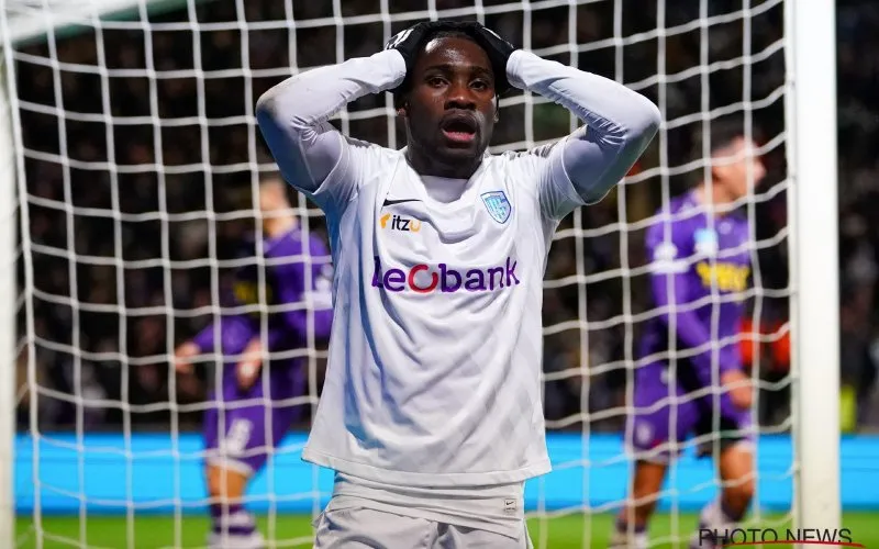 211121josephpaintsil