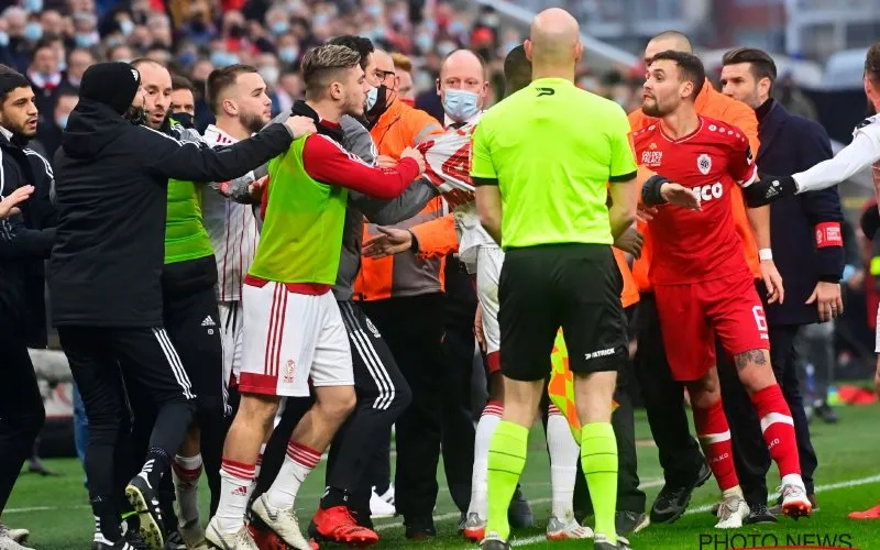 211212antwerpstandard4