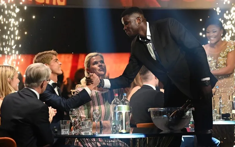 220112deketelaereonuachu