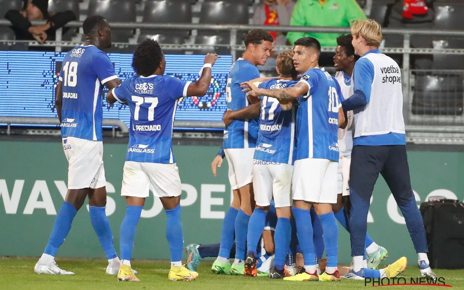 221001krcgenkviertmassaal