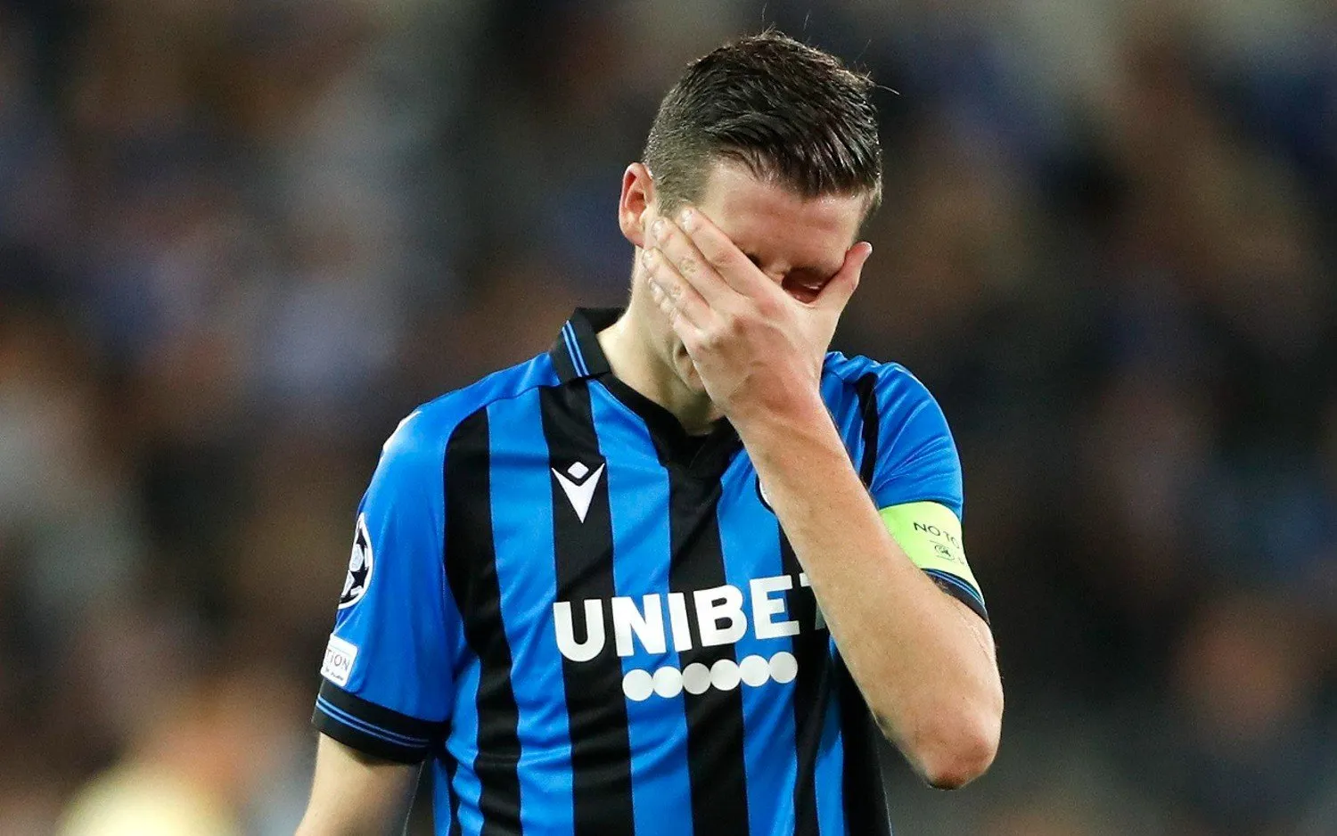 221026hansvanakenontgoocheld