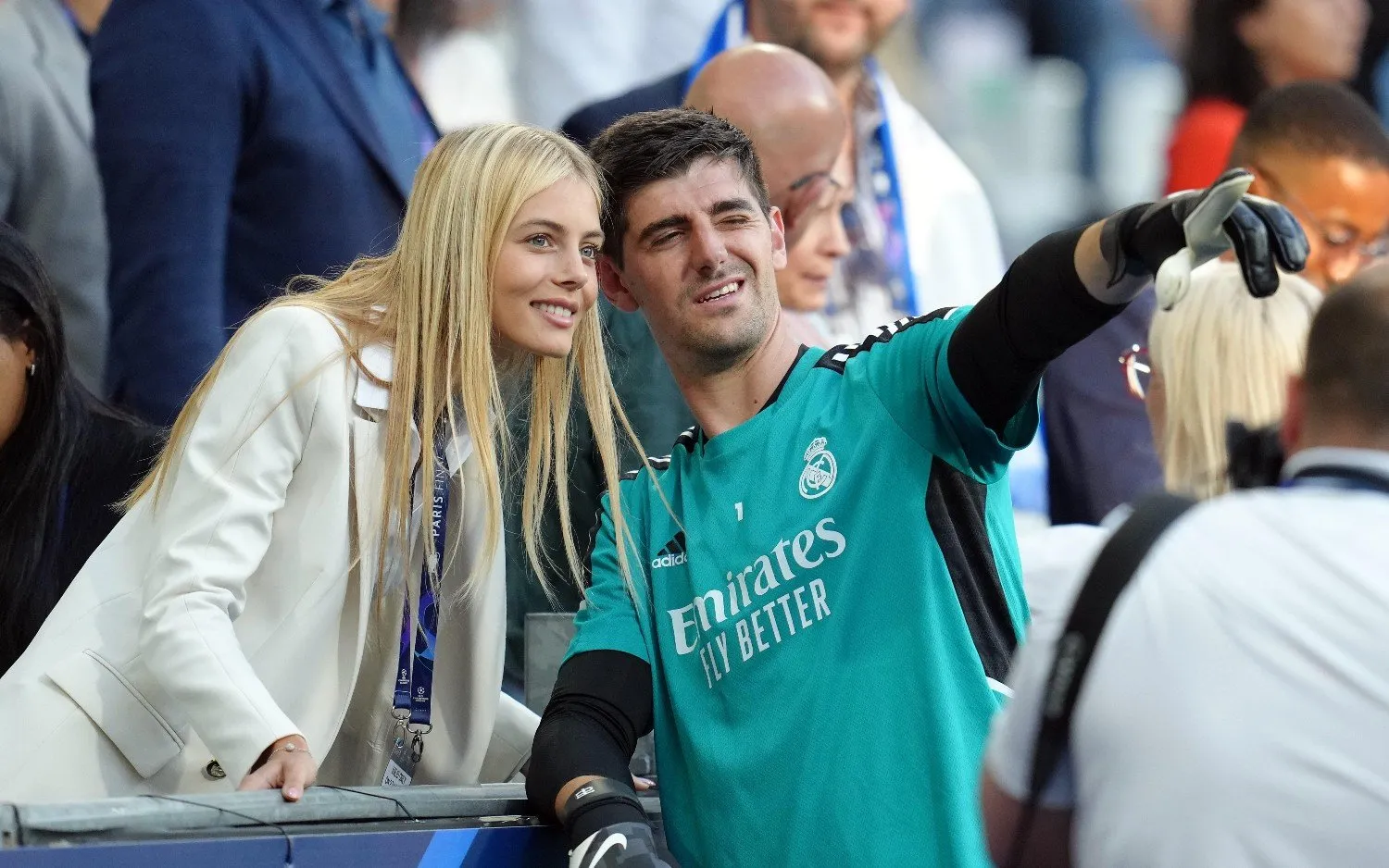 221102thibautcourtoismishelgerzig