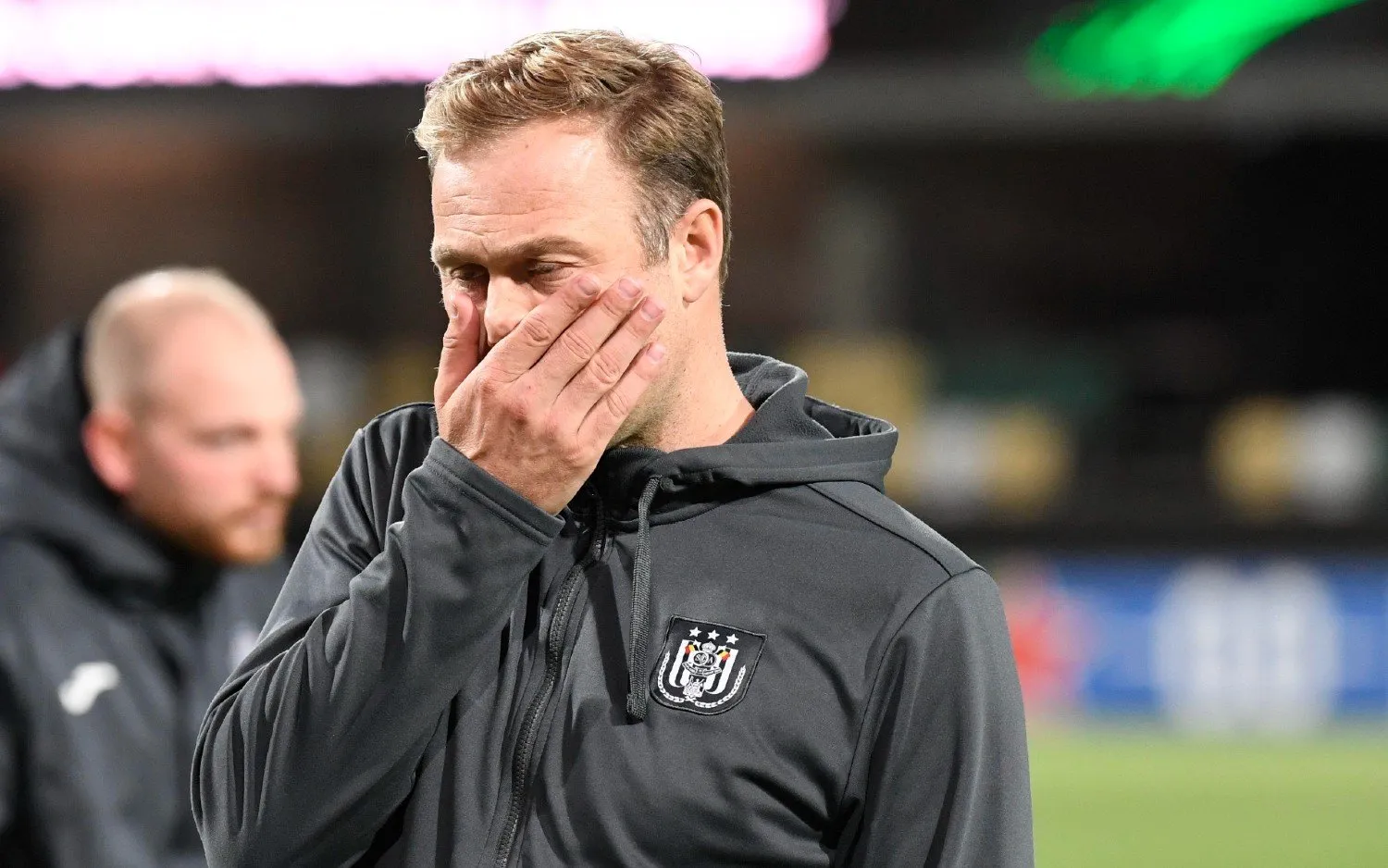 221104robinveldmanontgoocheld