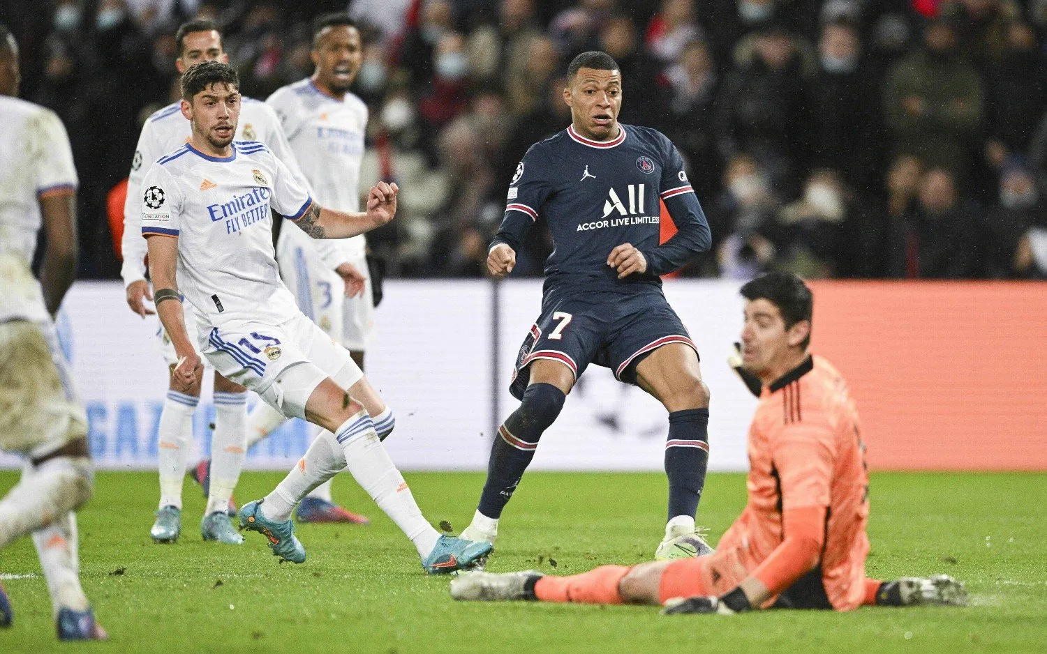 221223mbappecourtoispsgrealmadrid