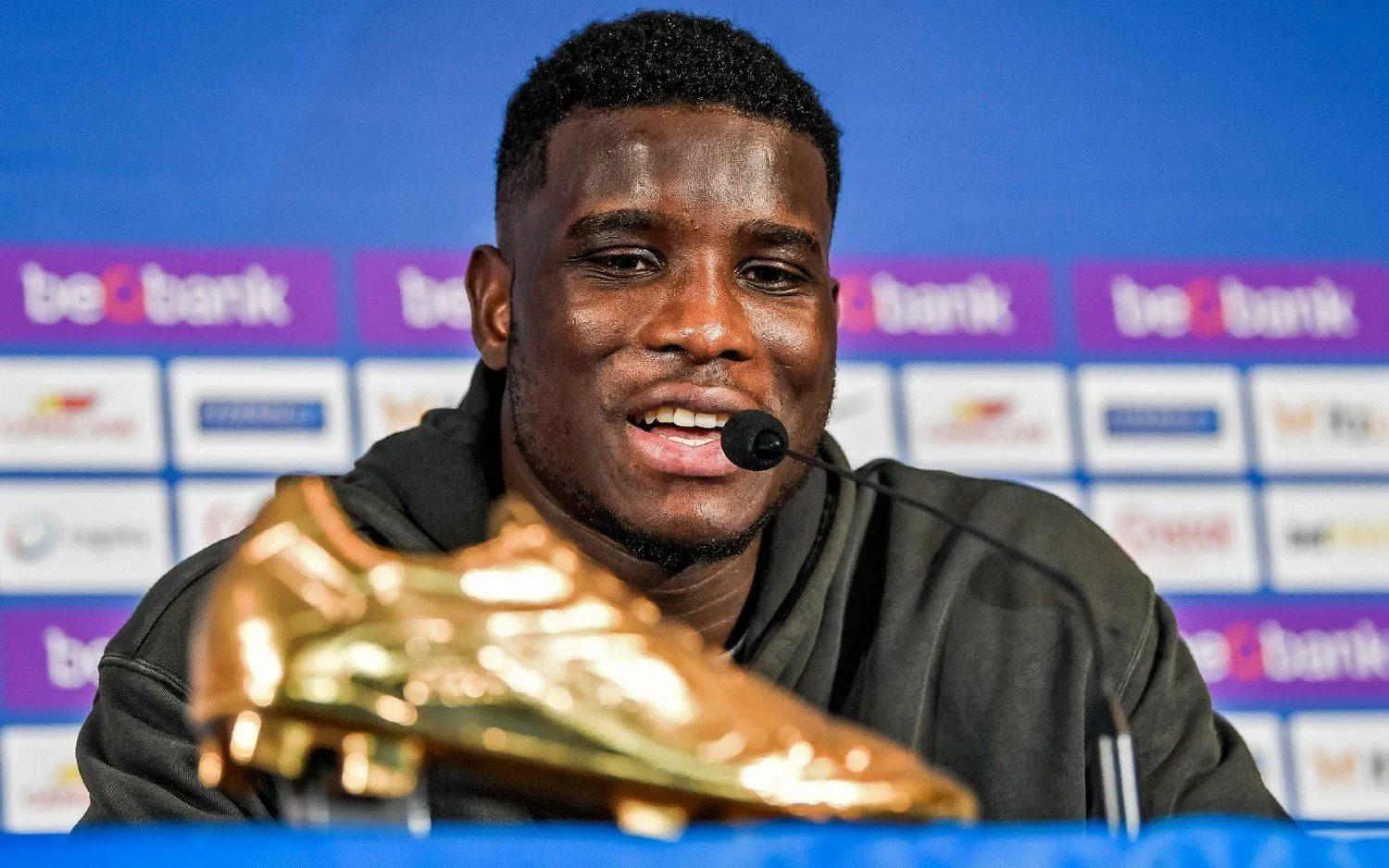 221223paulonuachugoudenschoen