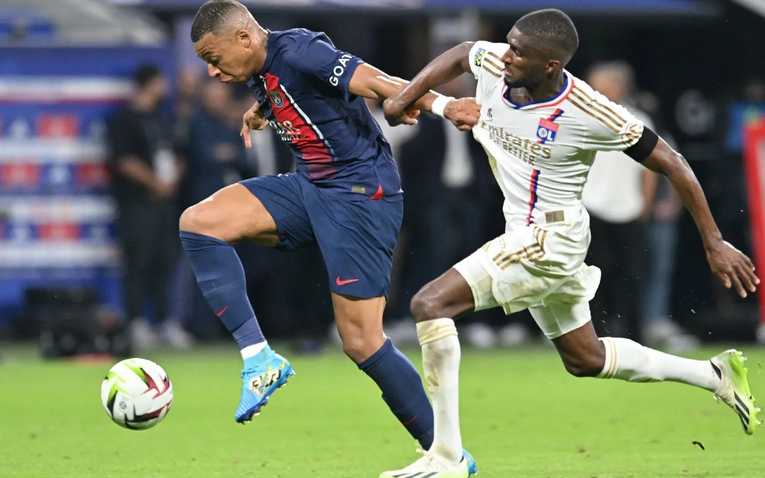 230910clintonmatakylianmbappe