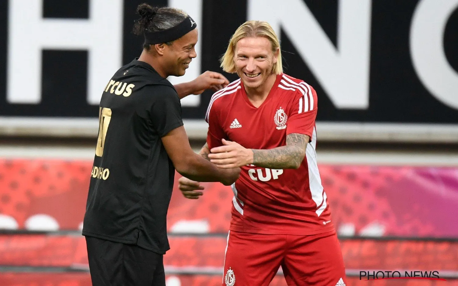 231020legearronaldinho