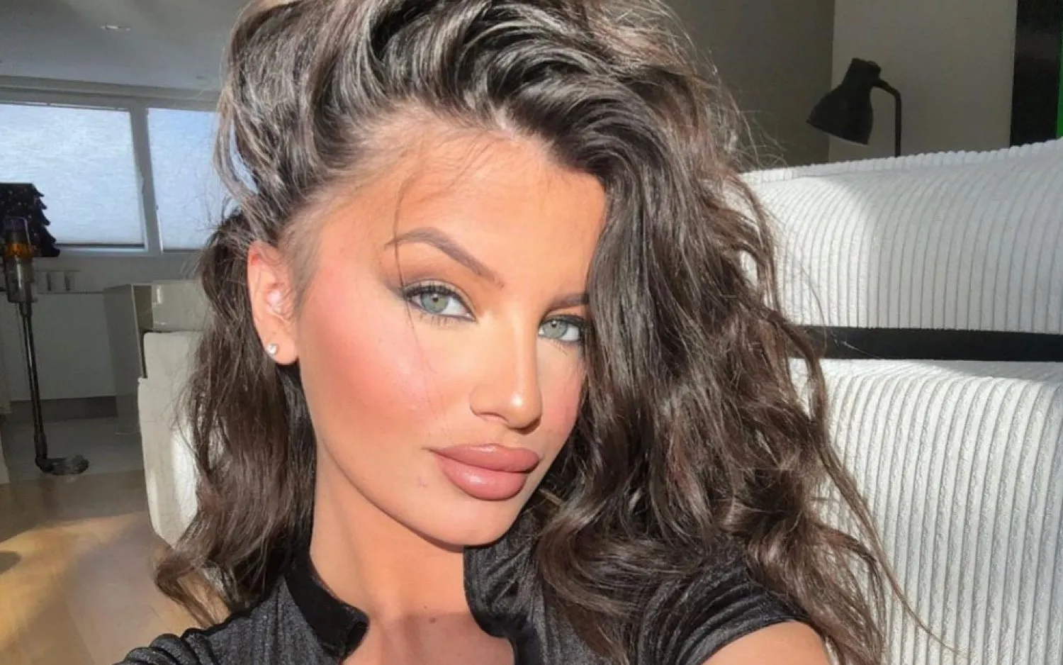 231126zeliealexisflipsinstagram