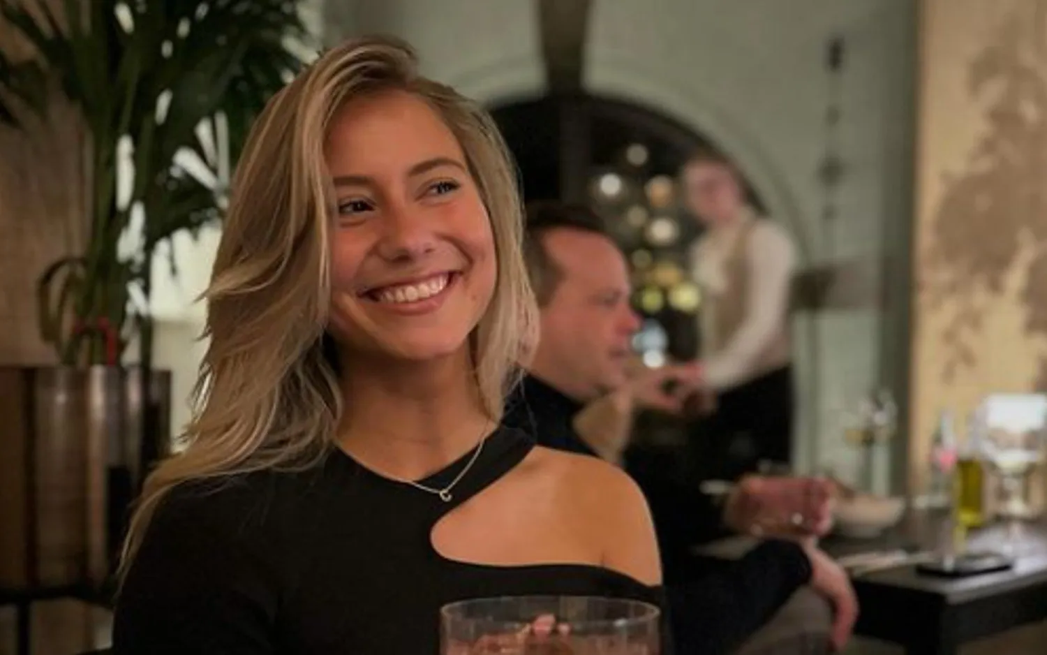 240313celinevanouytsel