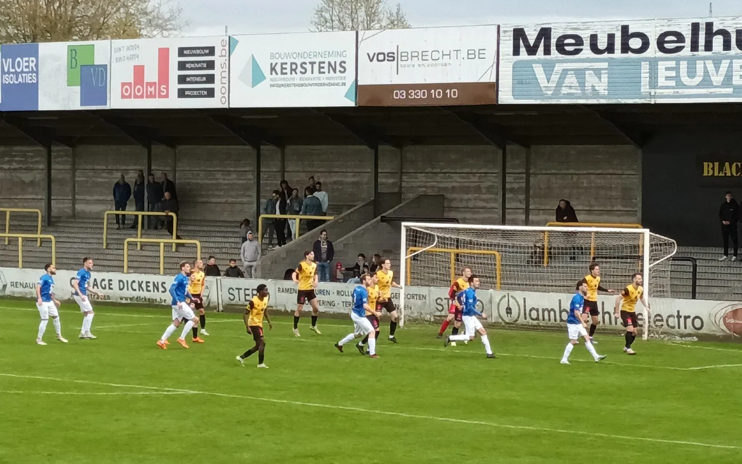 240428zwarteleeuwverbroederinggeelhoekschop