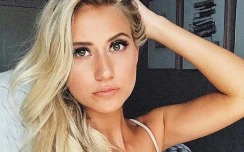 celinevanouytsel210416