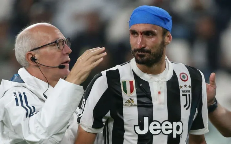 chiellini engels photonews