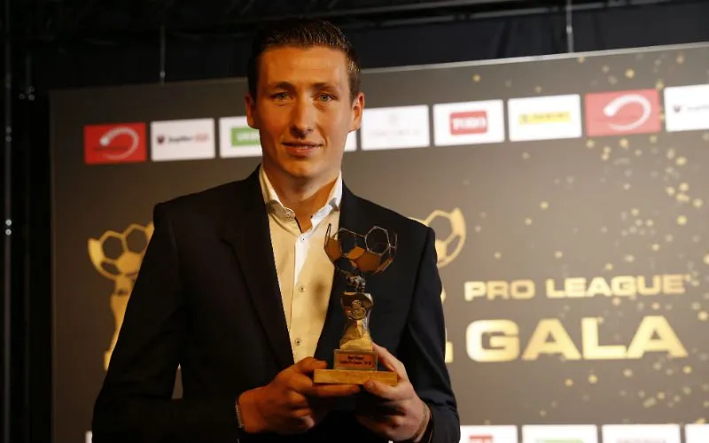 hansvanakenprofvoetballervanhetjaar