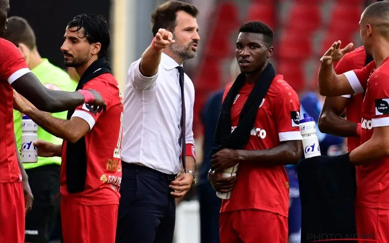 ivanlekoantwerpmoeskroen