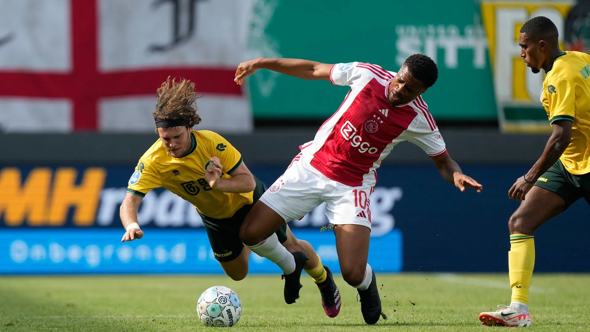 akpom2 1