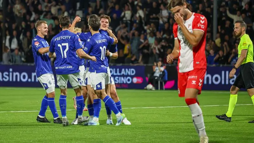 den bosch verrast met koppositie in kkd na misstap helmond sport en excelsior