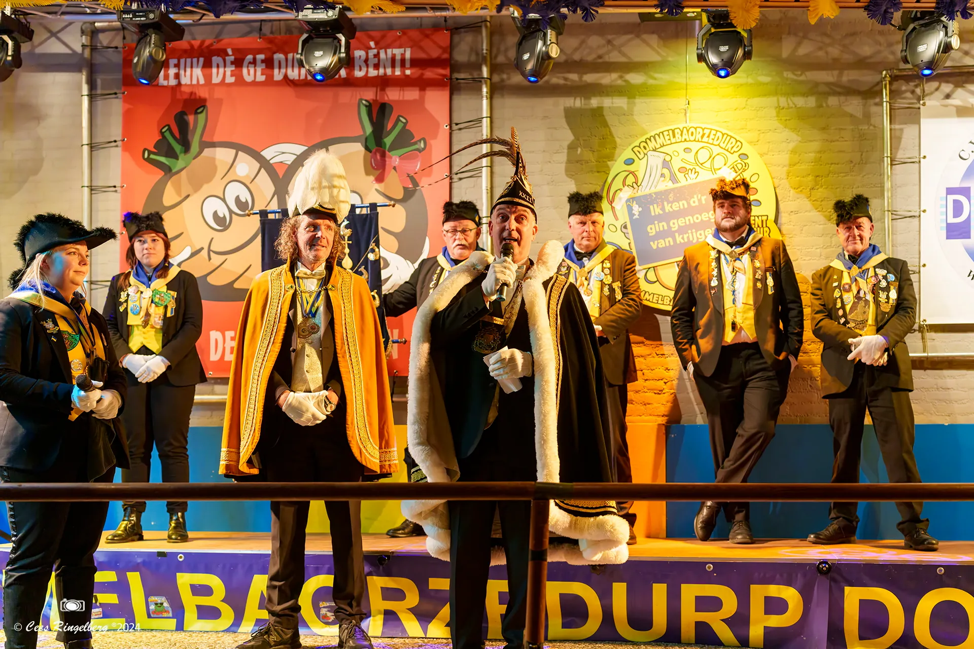 07 het afscheid van zdh prins alfredo en meneer de adjudant en zijn raad 2024 014