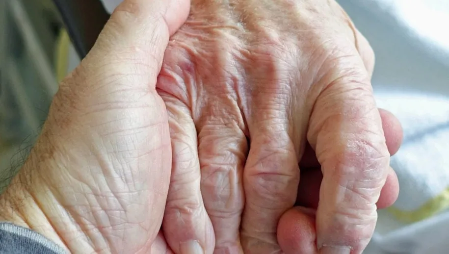 190406 foto handen 915x518