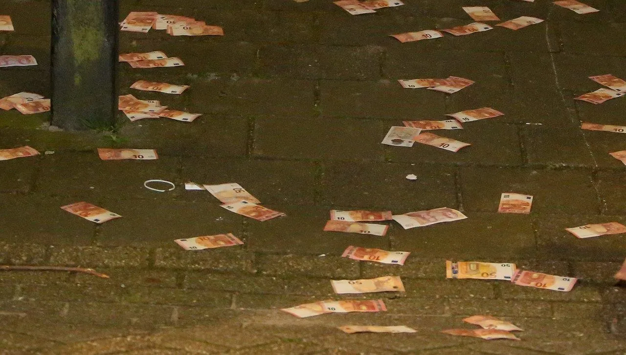 brand flat den bosch 7