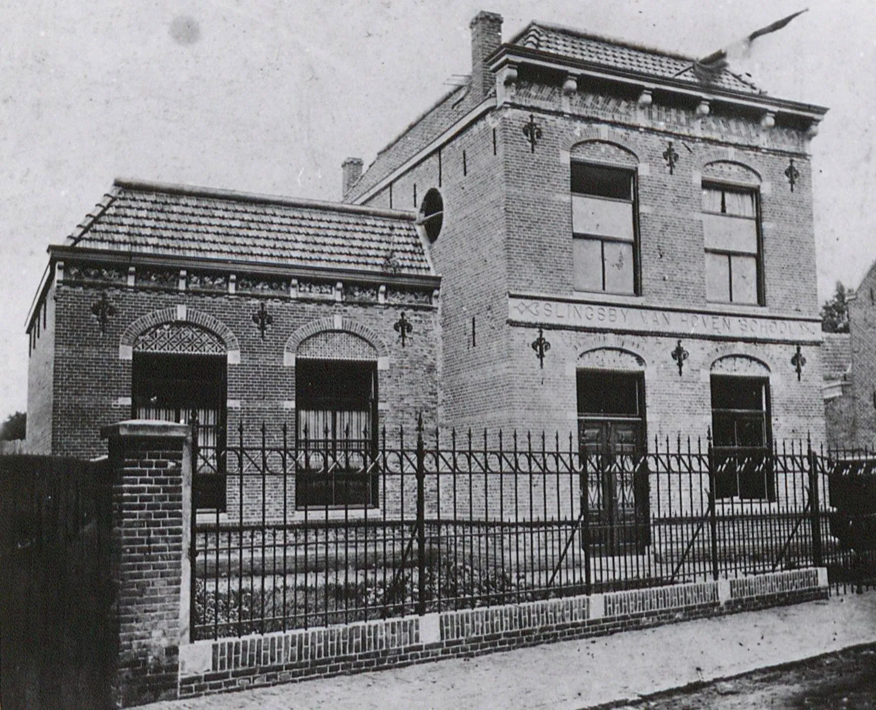 een verdwenen school de slingsby van hovenschool in de schoolstraat
