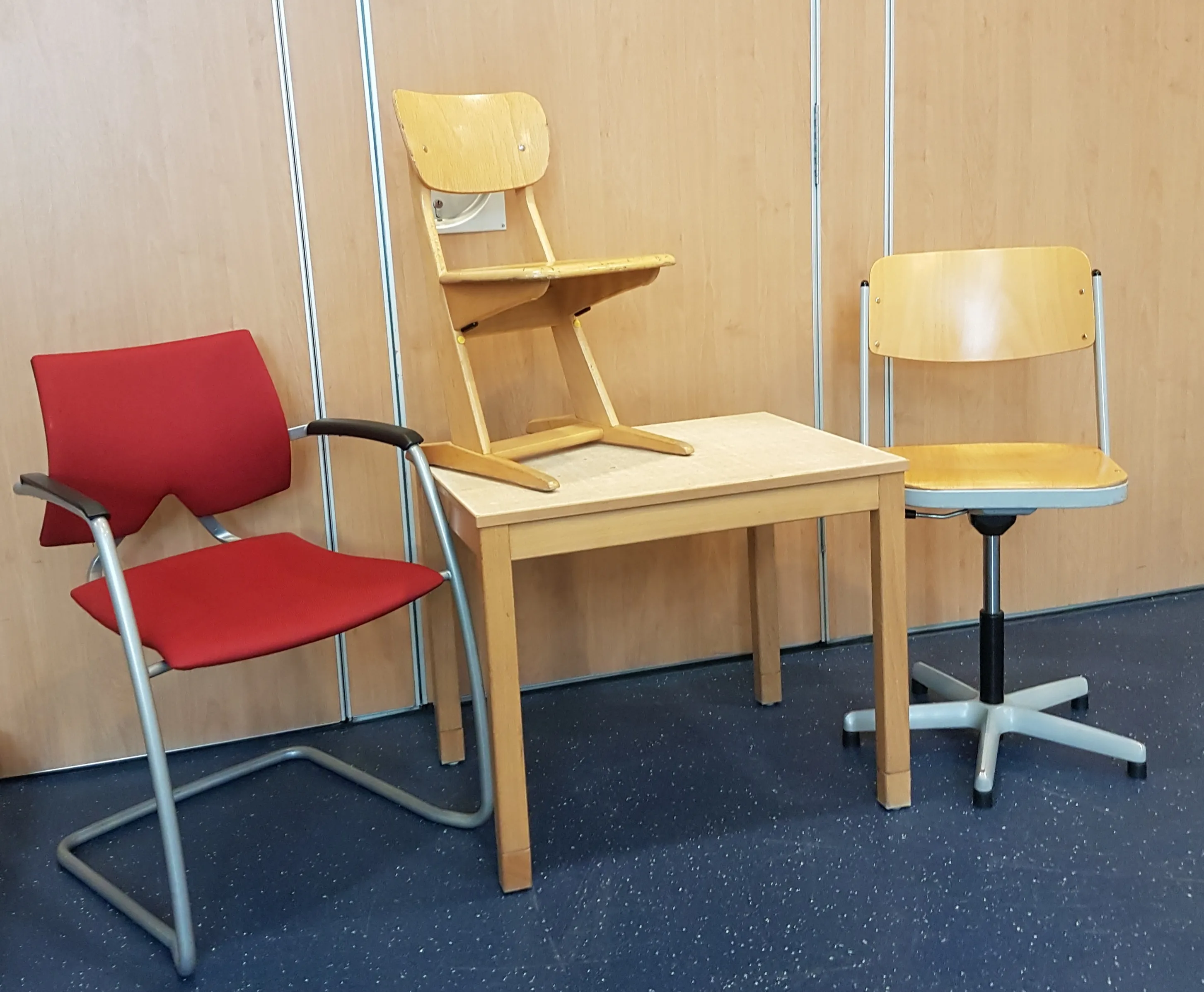 foto oude meubileur kleutergroepen