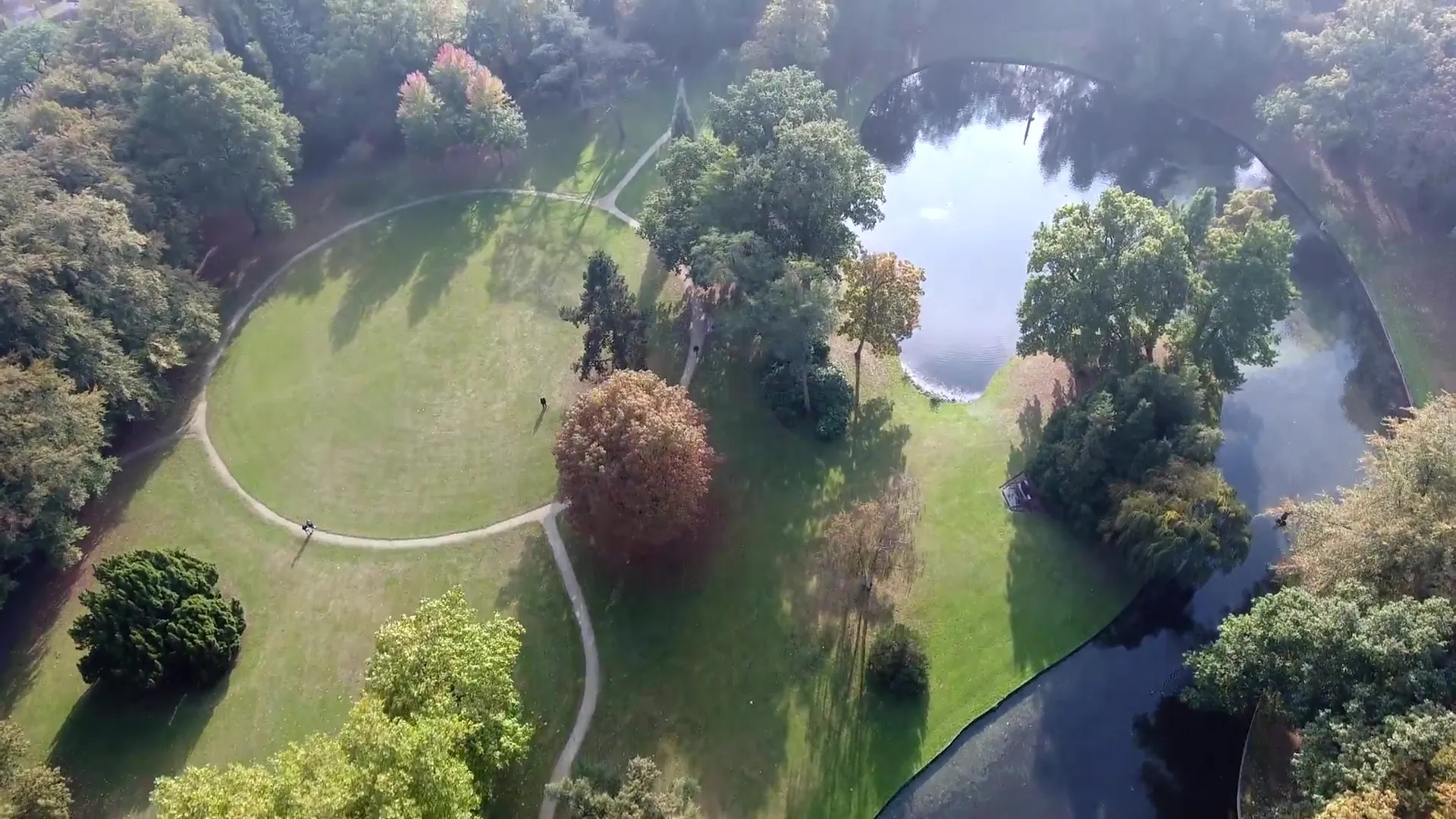 foto park reeburg still uit youtube
