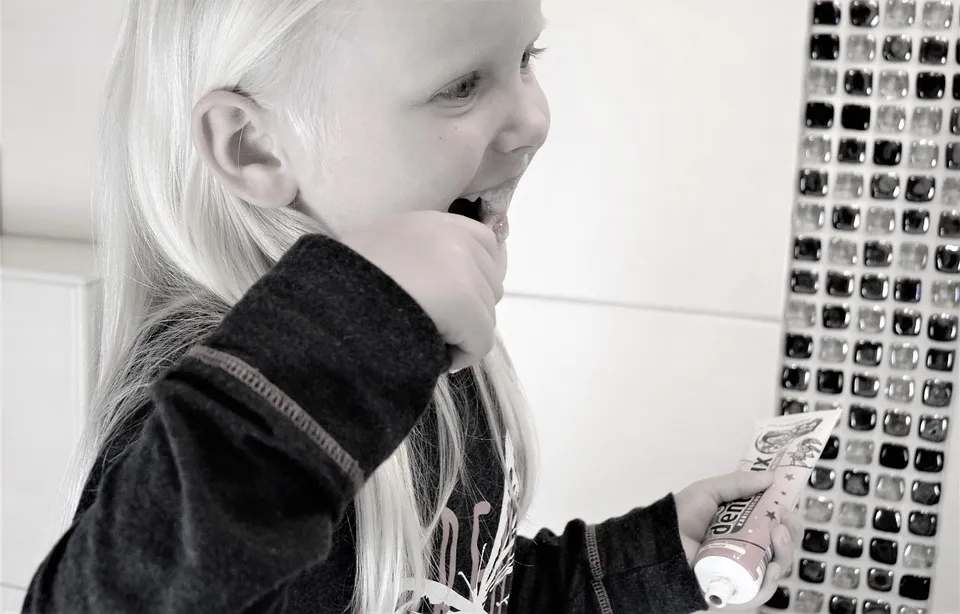 girl 3337086 960 720